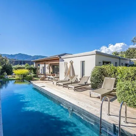 Incroyable 5 Etoiles Proximite Calarossa Hotell *